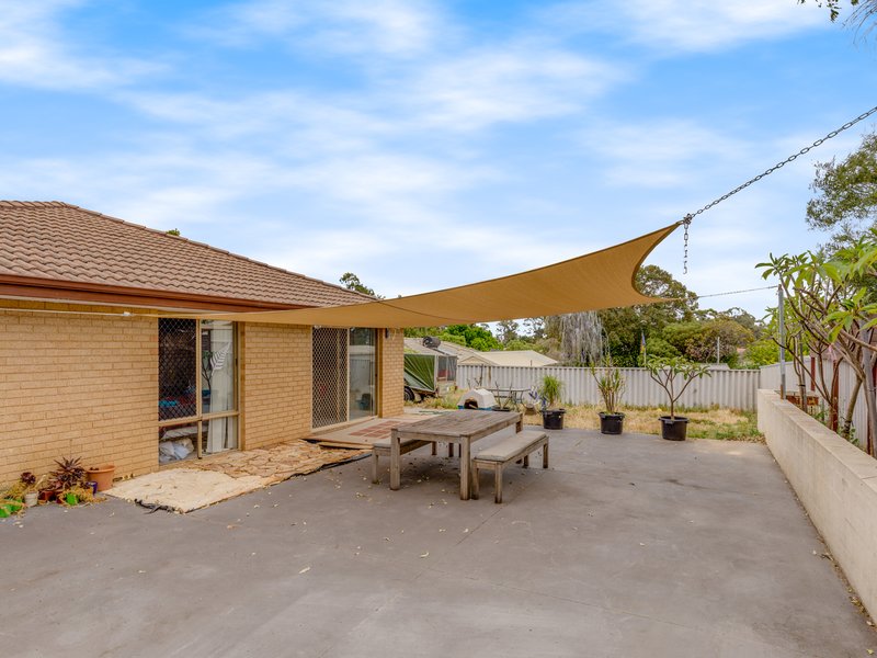 Photo - 28 Camfield Loop, Parmelia WA 6167 - Image 13