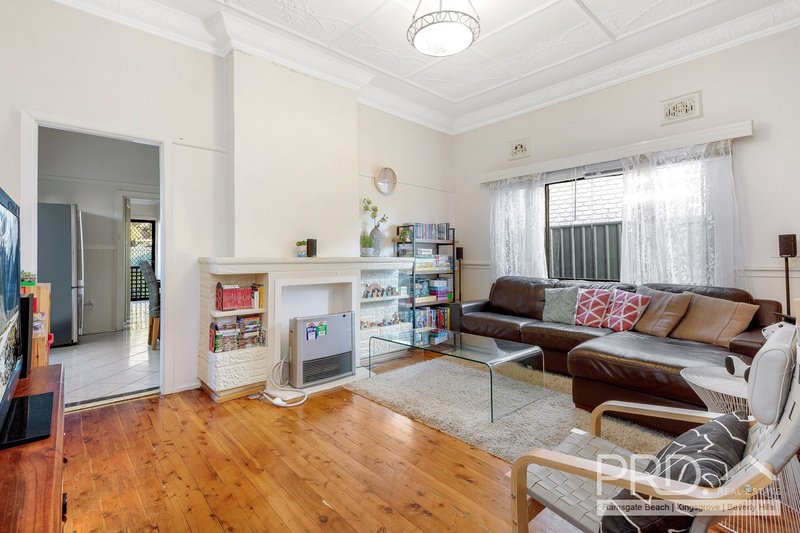 Photo - 28 Canarys Road, Roselands NSW 2196 - Image 2