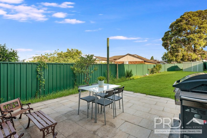 Photo - 28 Canarys Road, Roselands NSW 2196 - Image 5