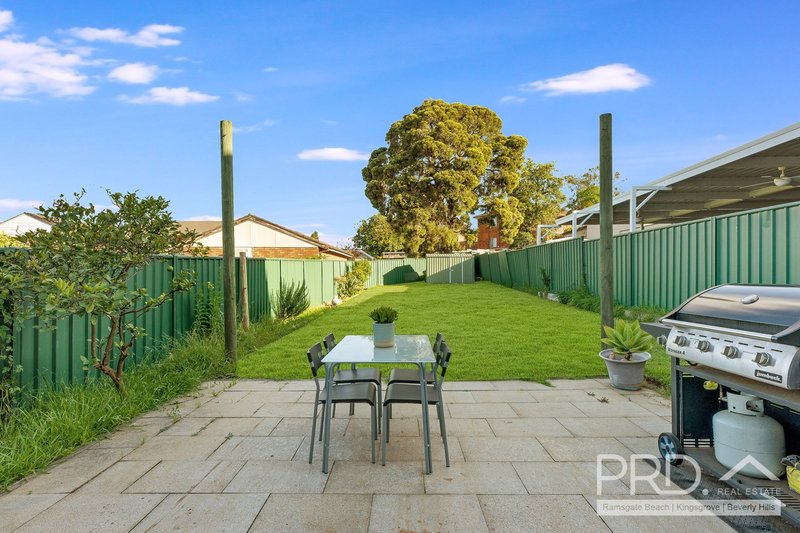 Photo - 28 Canarys Road, Roselands NSW 2196 - Image 7