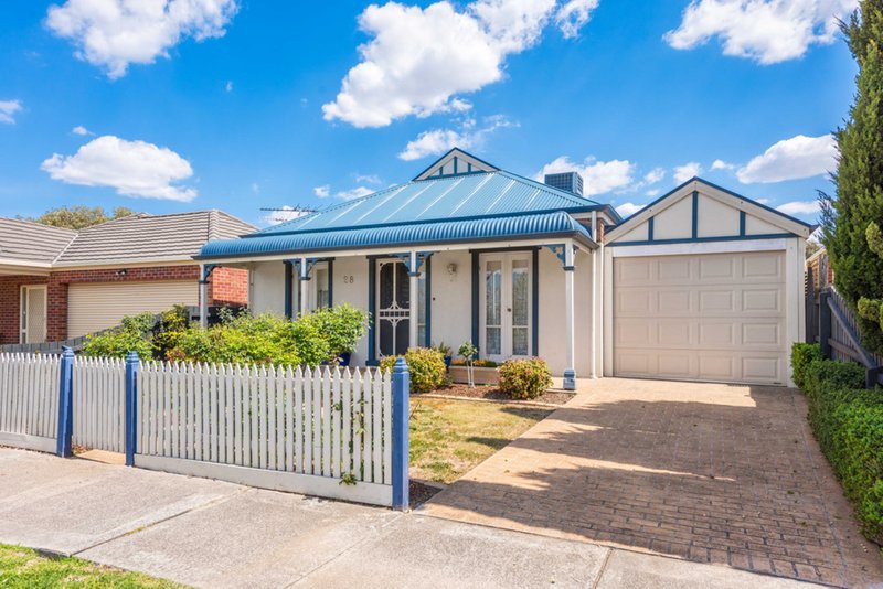 Photo - 28 Capri Close, South Morang VIC 3752 - Image 14