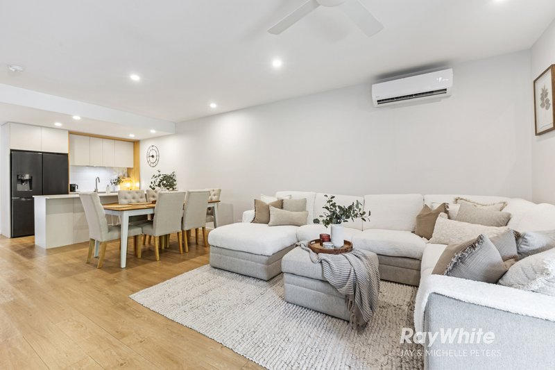 Photo - 28 Cardinal Crescent, Newport QLD 4020 - Image 3