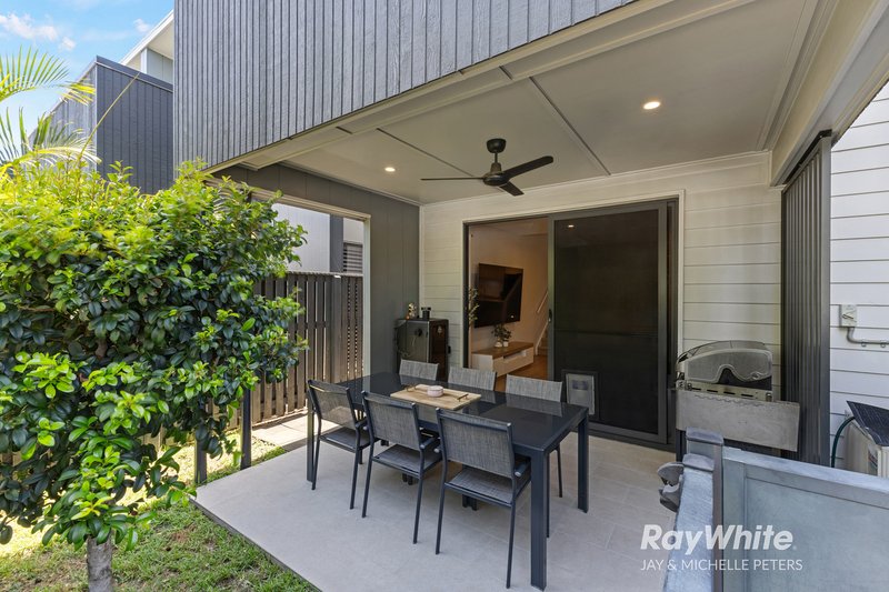 Photo - 28 Cardinal Crescent, Newport QLD 4020 - Image 10