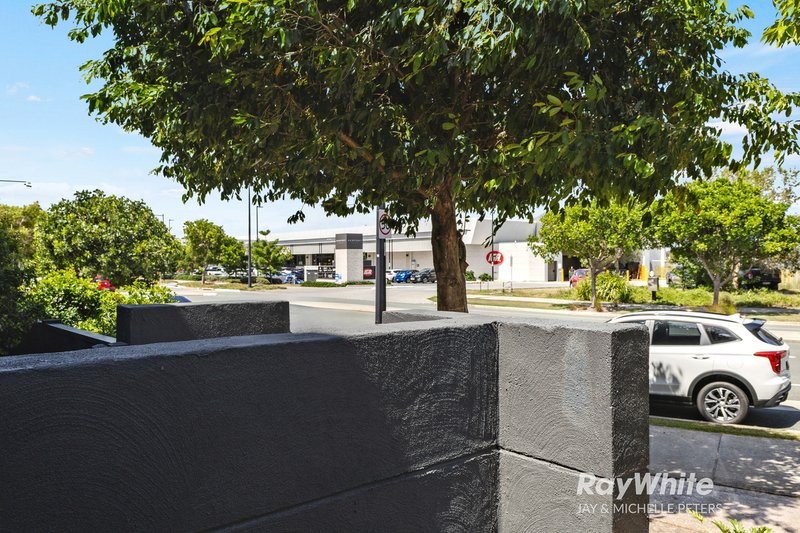 Photo - 28 Cardinal Crescent, Newport QLD 4020 - Image 12