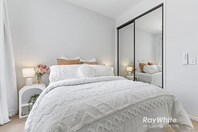 Photo - 28 Cardinal Crescent, Newport QLD 4020 - Image 18