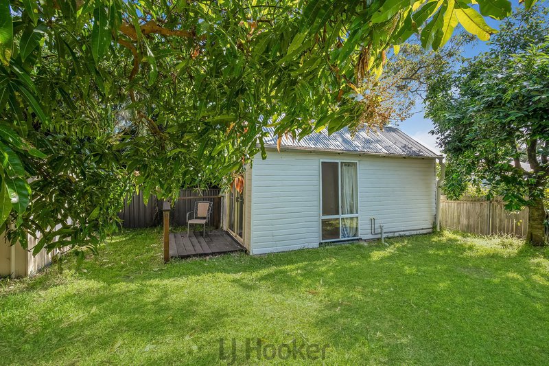 Photo - 28 Carlisle Row, Fishing Point NSW 2283 - Image 16