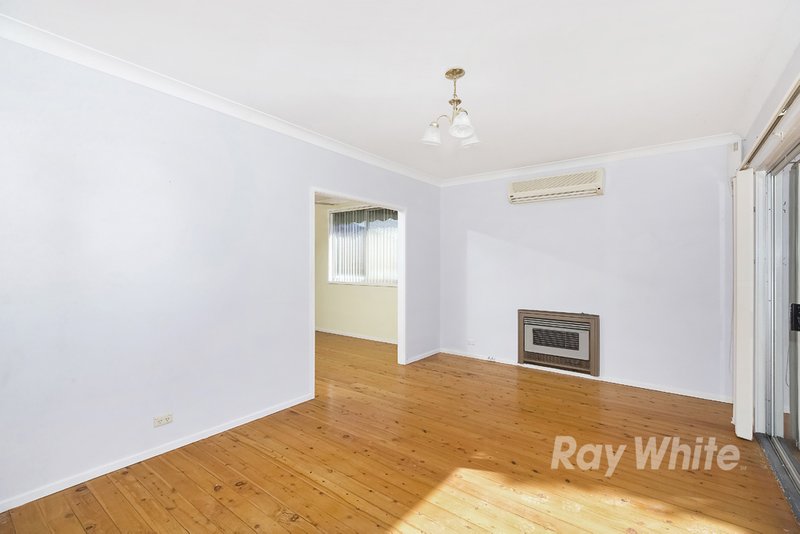 Photo - 28 Carlisle Row, Fishing Point NSW 2283 - Image 2