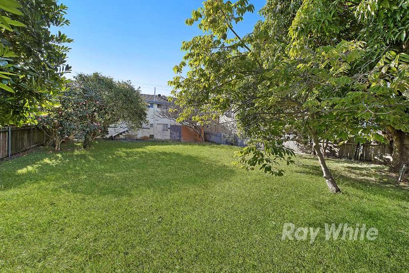 Photo - 28 Carlisle Row, Fishing Point NSW 2283 - Image 11