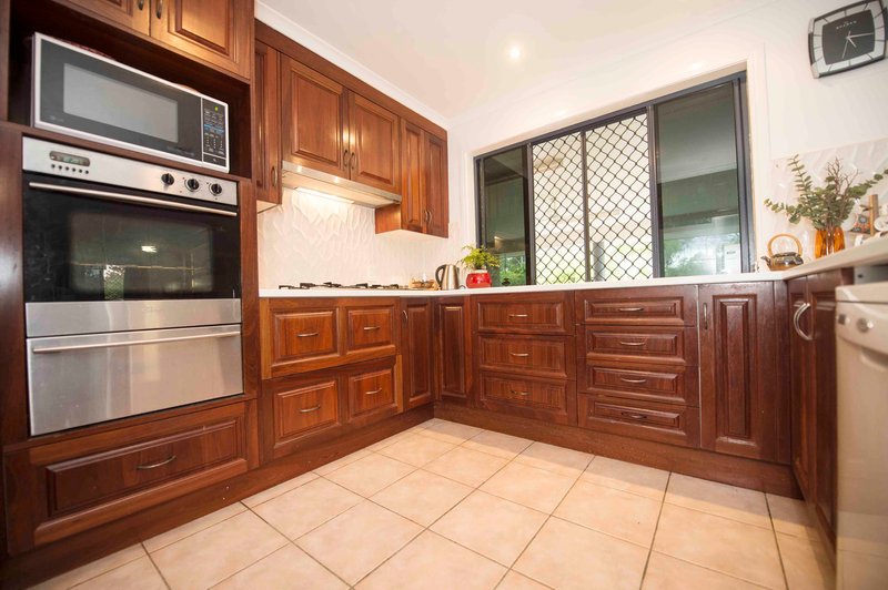 Photo - 28 Carthurbie Crescent, New Auckland QLD 4680 - Image 5