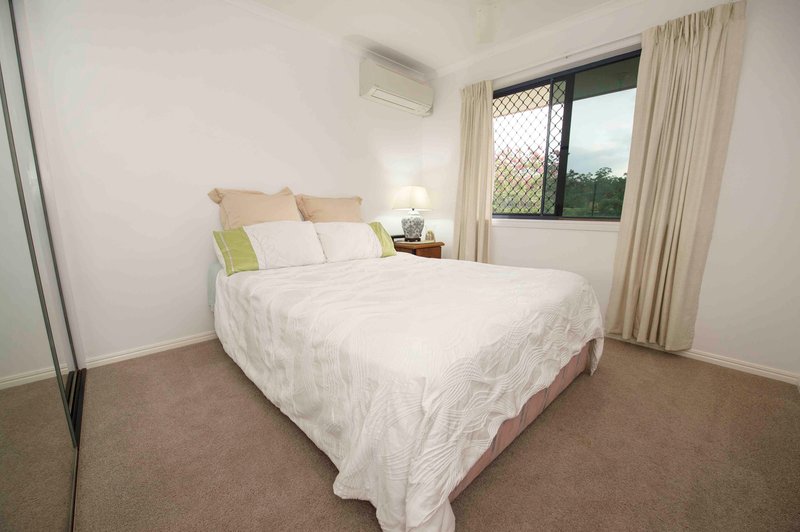 Photo - 28 Carthurbie Crescent, New Auckland QLD 4680 - Image 15