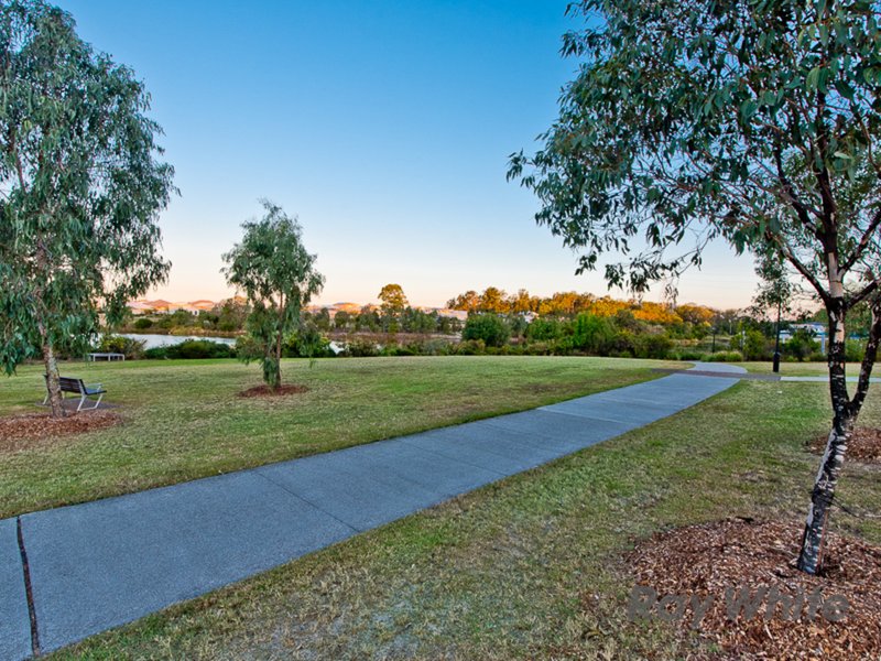 Photo - 28 Caspian Parade, Warner QLD 4500 - Image 18