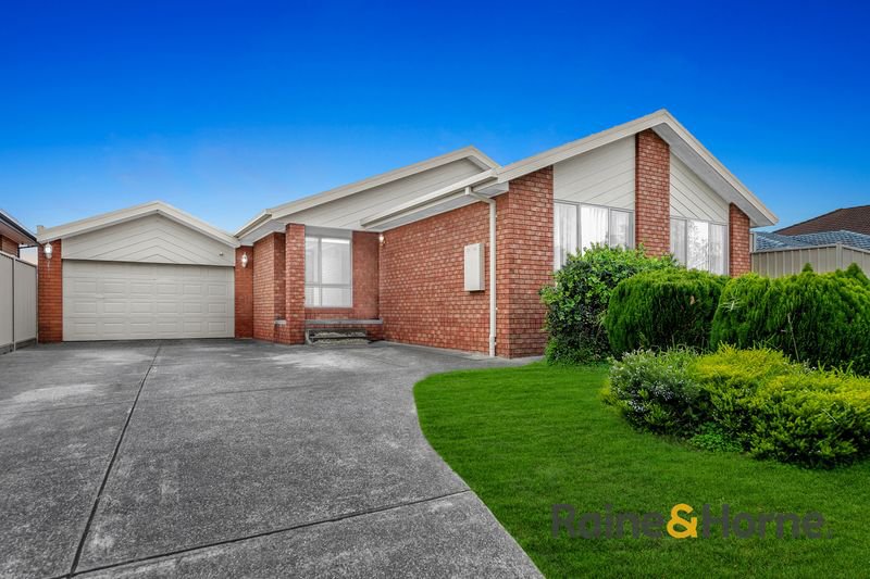 Photo - 28 Cassinia Crescent, Meadow Heights VIC 3048 - Image 3