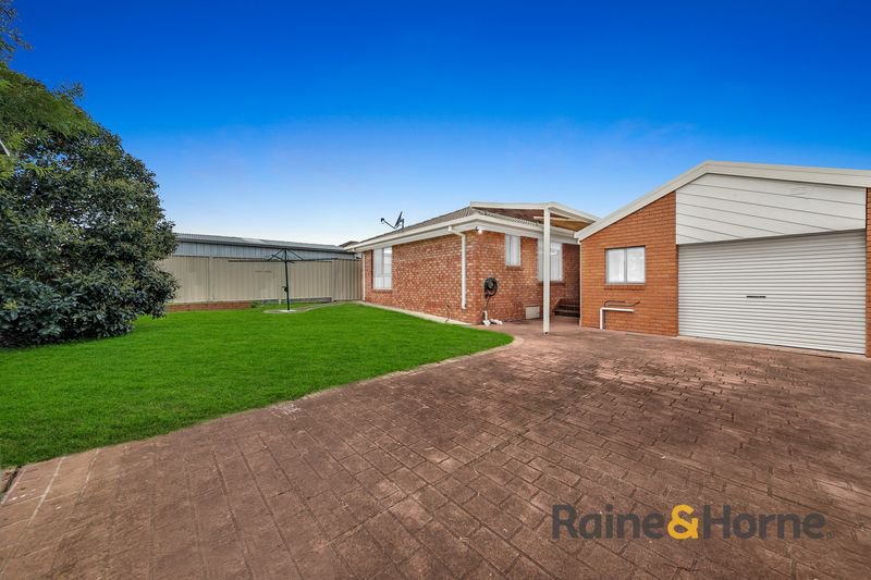 Photo - 28 Cassinia Crescent, Meadow Heights VIC 3048 - Image 4