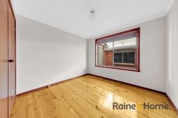 Photo - 28 Cassinia Crescent, Meadow Heights VIC 3048 - Image 17