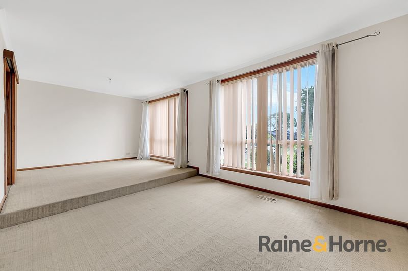Photo - 28 Cassinia Crescent, Meadow Heights VIC 3048 - Image 18
