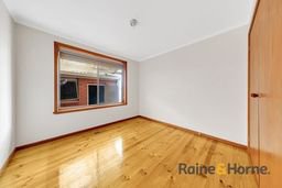 Photo - 28 Cassinia Crescent, Meadow Heights VIC 3048 - Image 19