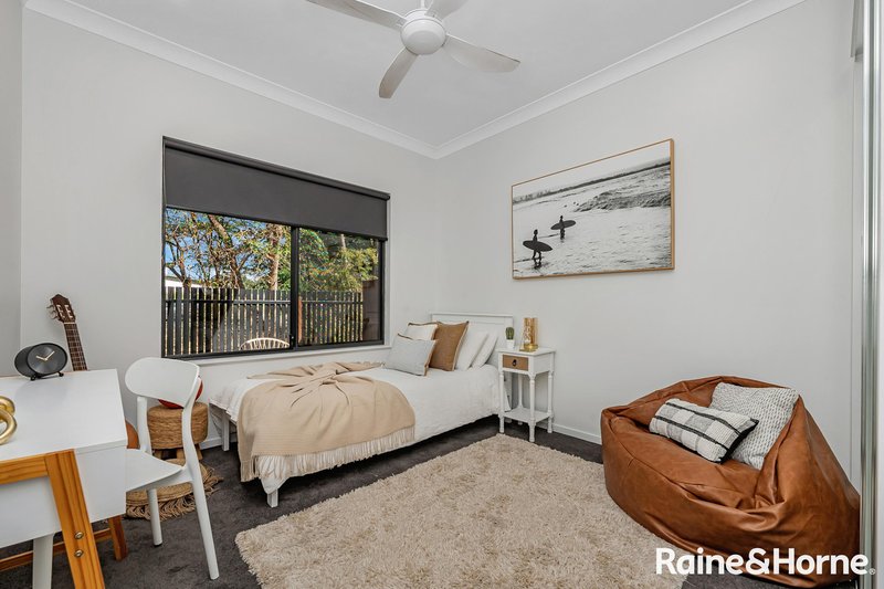 Photo - 28 Castleview Lane, Garbutt QLD 4814 - Image 10