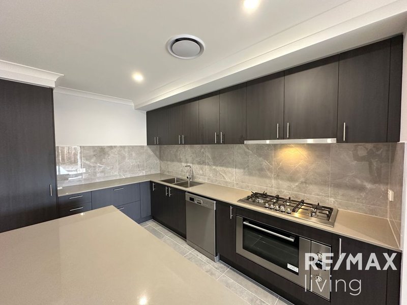 Photo - 28 Cedar Drive, Burpengary QLD 4505 - Image 5