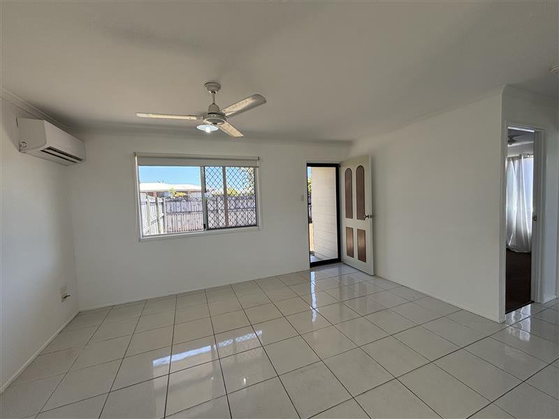 Photo - 28 Celeber Drive, Andergrove QLD 4740 - Image 6