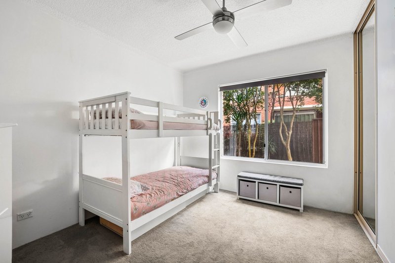 Photo - 2/8 Chandos Street, Ashfield NSW 2131 - Image 5