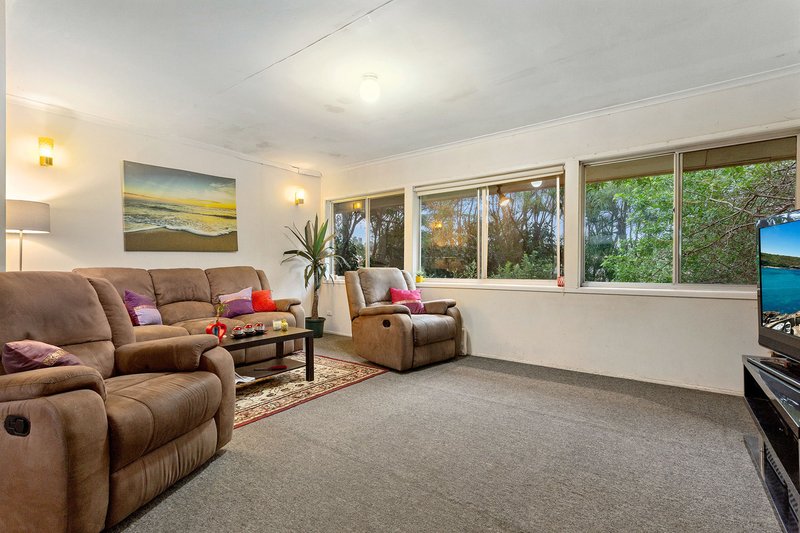 Photo - 28 Chaplin Street, Stafford Heights QLD 4053 - Image 4