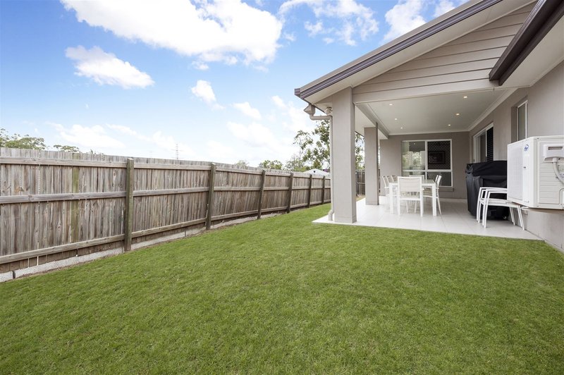 Photo - 28 Chapman Place, Oxley QLD 4075 - Image 12