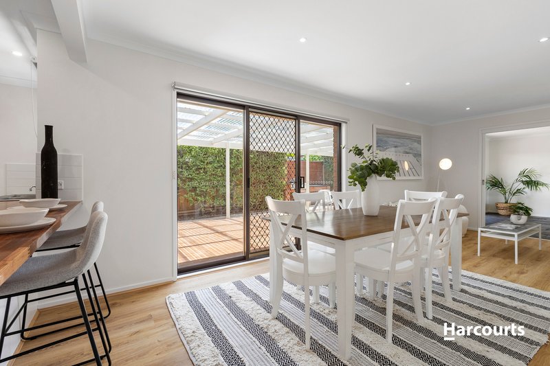 Photo - 28 Chaucer Street, Hamlyn Heights VIC 3215 - Image 15