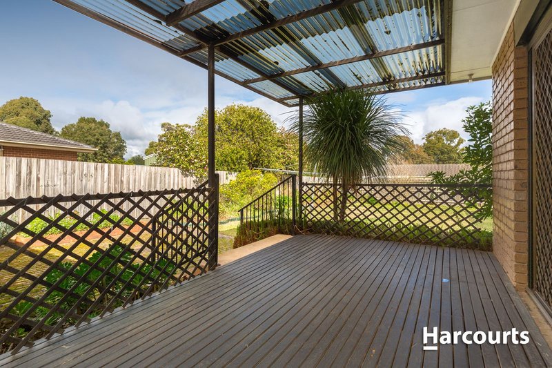 Photo - 28 Cheviot Avenue, Berwick VIC 3806 - Image 10