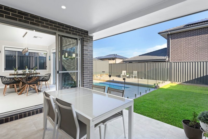 Photo - 28 Christy Drive, Schofields NSW 2762 - Image 11