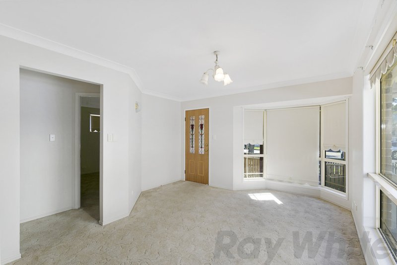 Photo - 28 Clara Street, Wynnum QLD 4178 - Image 13