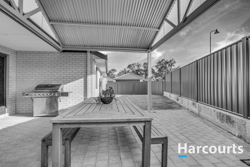 28 Clarendon Circuit, Lakelands WA 6180