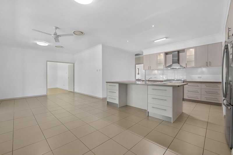 Photo - 28 Clarendon Street, Clinton QLD 4680 - Image 27