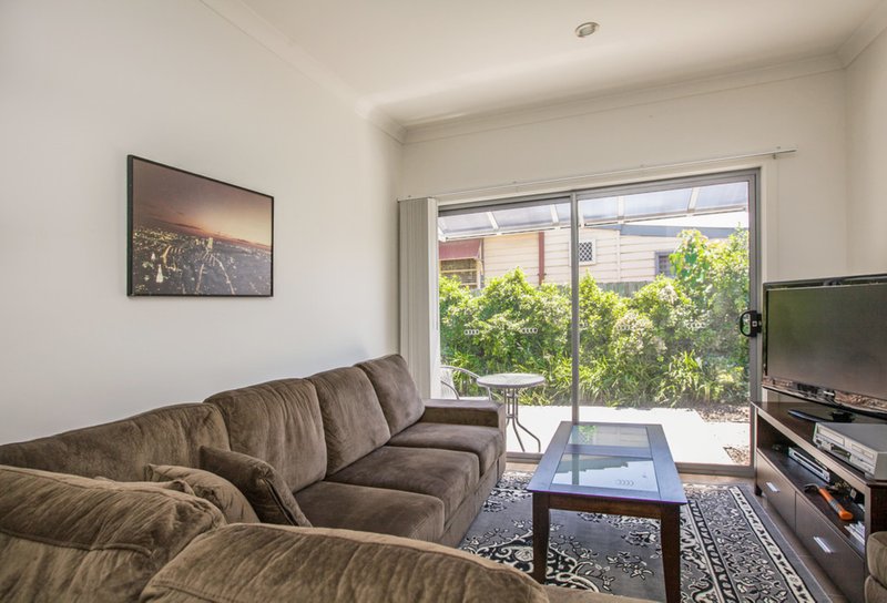 Photo - 2/8 Clarke Street, Thomastown VIC 3074 - Image 2