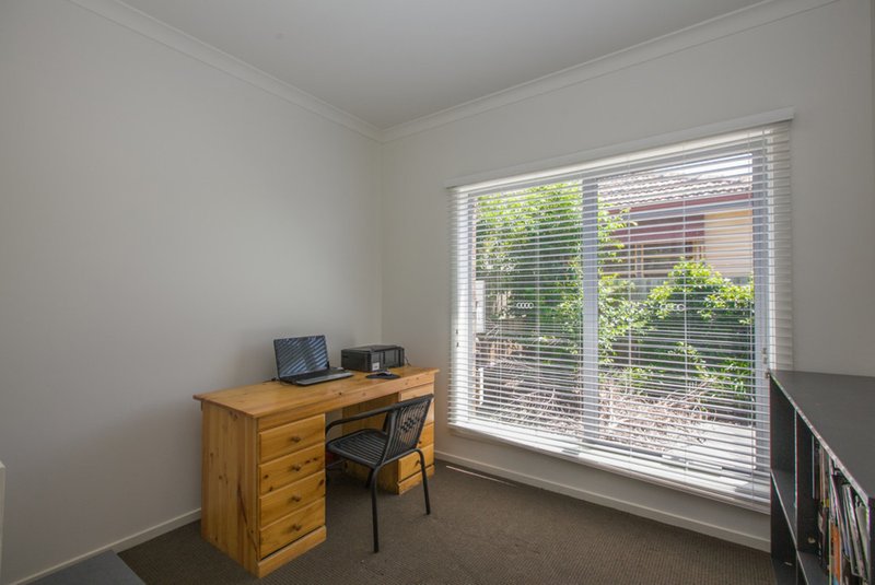 Photo - 2/8 Clarke Street, Thomastown VIC 3074 - Image 5