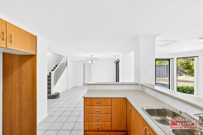 Photo - 28 Clydesdale Street, Wadalba NSW 2259 - Image 7