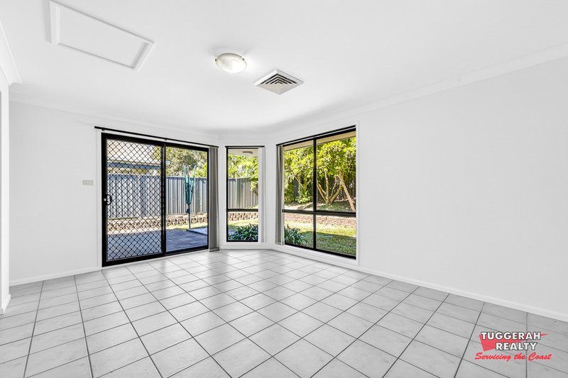 Photo - 28 Clydesdale Street, Wadalba NSW 2259 - Image 9