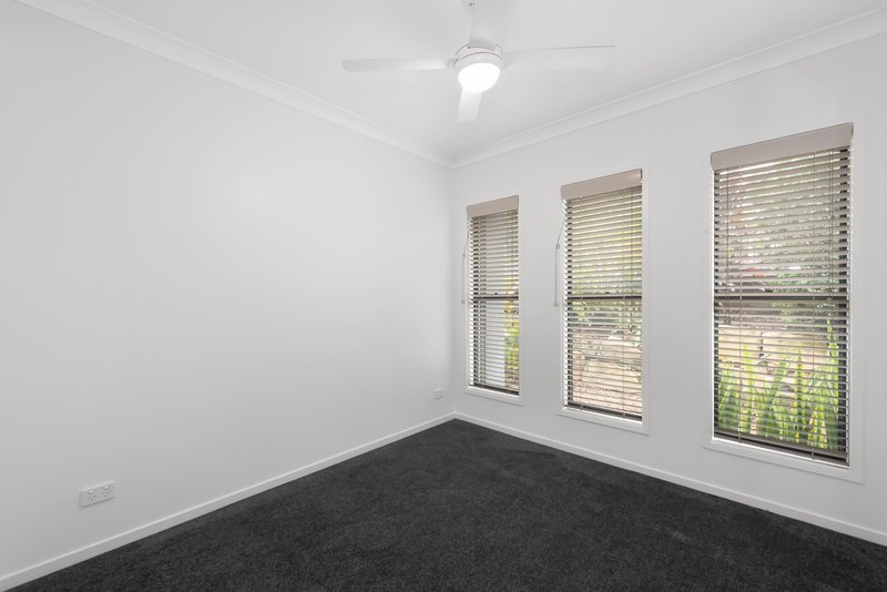 Photo - 28 Coachella Crescent, Upper Coomera QLD 4209 - Image 9