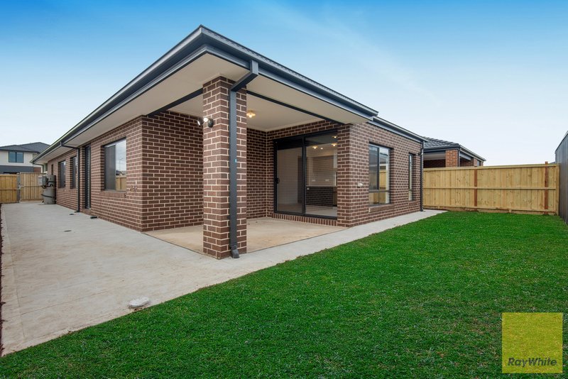 Photo - 28 Codrington Road, Truganina VIC 3029 - Image 14