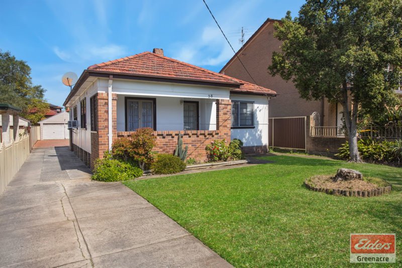 28 Como Road, Greenacre NSW 2190