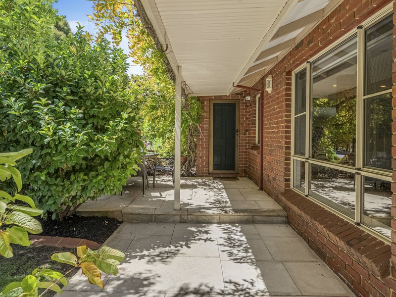 Photo - 28 Connaught Gardens, Canning Vale WA 6155 - Image 3