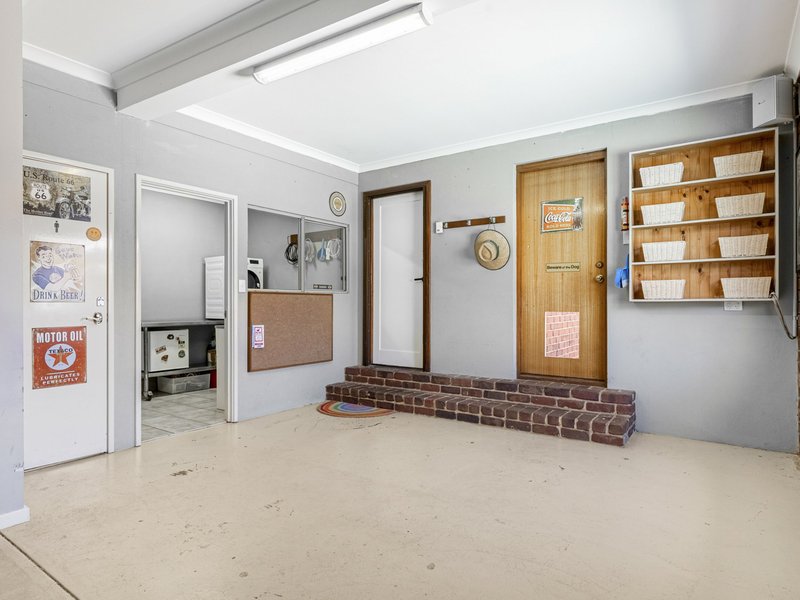 Photo - 28 Connaught Gardens, Canning Vale WA 6155 - Image 24