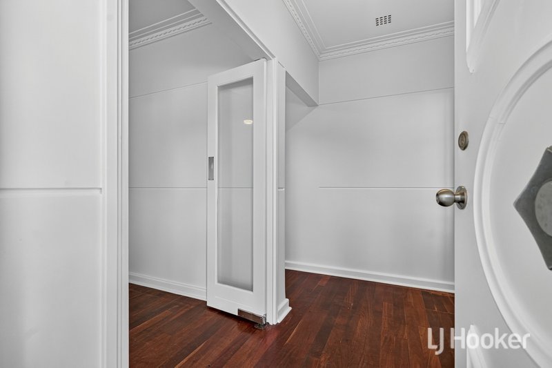 Photo - 28 Conochie Crescent, Manning WA 6152 - Image 2