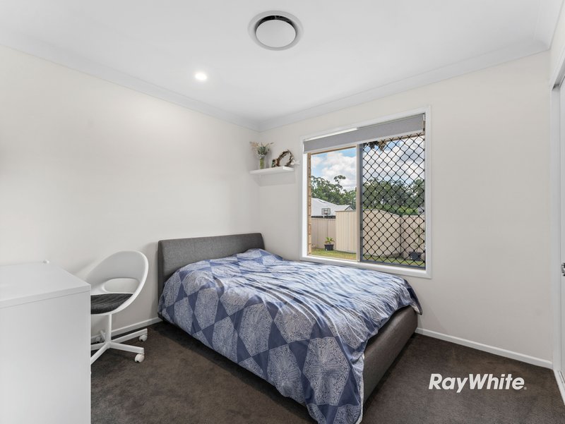 Photo - 28 Conradi Avenue, Crestmead QLD 4132 - Image 8