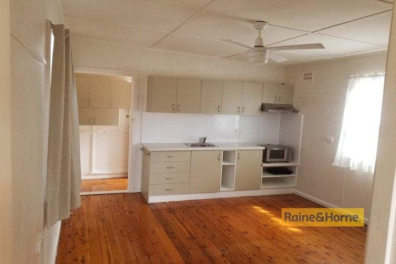 Photo - 2/8 Coolabah Street, Ettalong Beach NSW 2257 - Image 1