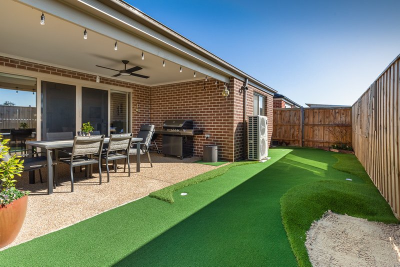 Photo - 28 Copper Beech Road, Beaconsfield VIC 3807 - Image 13