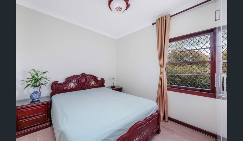 Photo - 28 Cotswold Street, Westmead NSW 2145 - Image 7