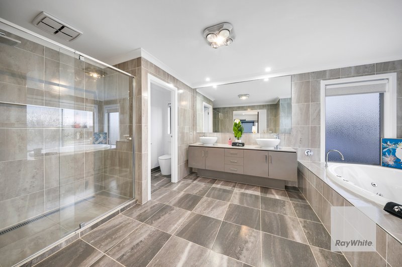 Photo - 28 Cottesloe Parade, Taylors Hill VIC 3037 - Image 15