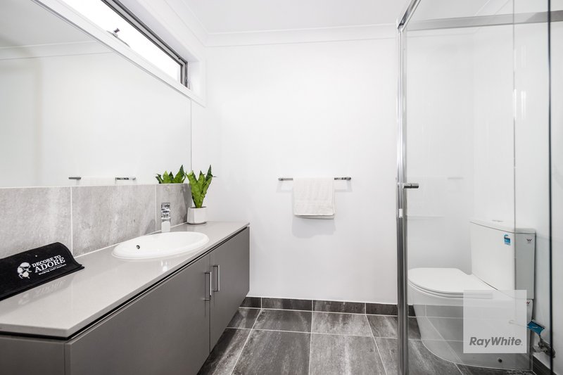 Photo - 28 Cottesloe Parade, Taylors Hill VIC 3037 - Image 20