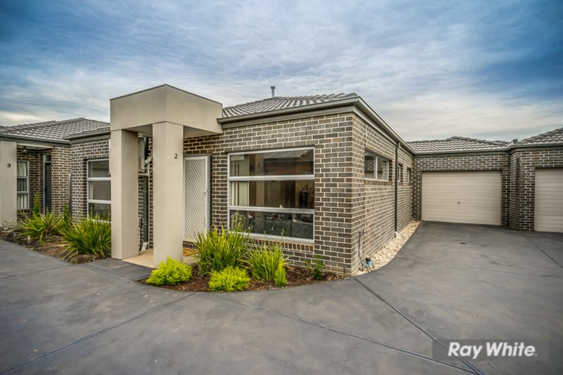 Photo - 2/8 Craig Close, Truganina VIC 3029 - Image 2