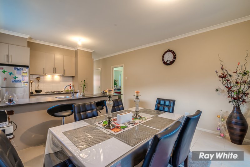 Photo - 2/8 Craig Close, Truganina VIC 3029 - Image 10